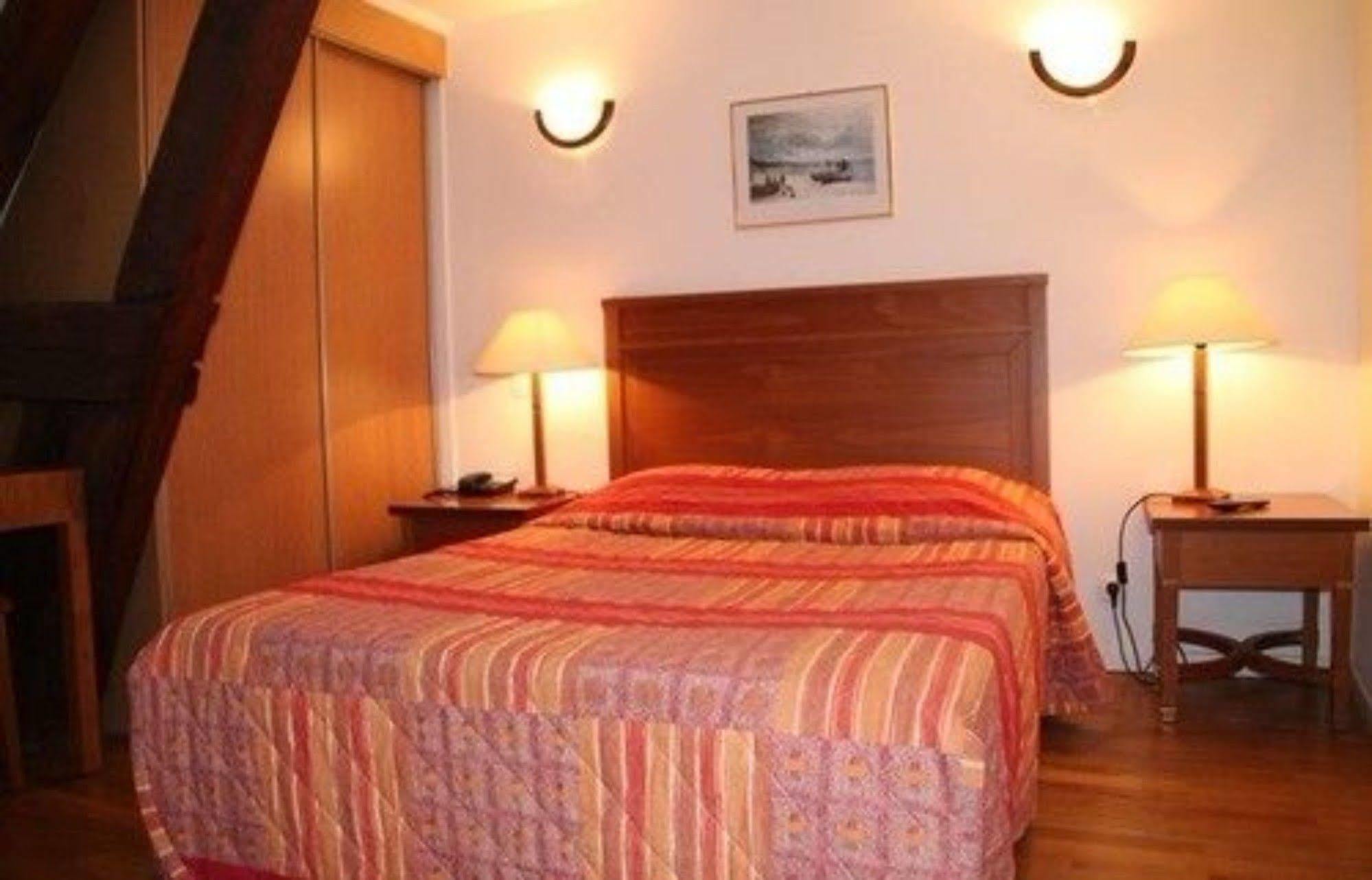Hotel De L Image Illiers-Combray ภายนอก รูปภาพ